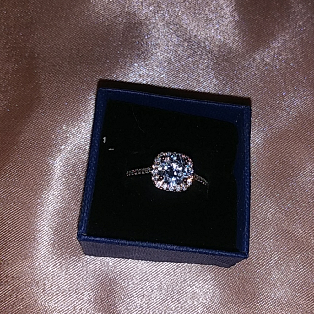 Silver cubic zirconia cz ring halo princess cut 7